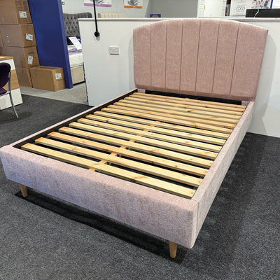 4’6 Pink UK Made Bedstead