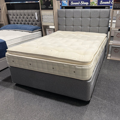 5’0 Hypnos Pillow Top Derwent Divan Set With 2 Drawers & Headboard